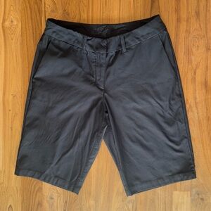 Nike Golf Shorts Women’s 4 Black 10.5” Inseam Pockets